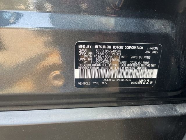 Used 2025 Mitsubishi Outlander SE image 27