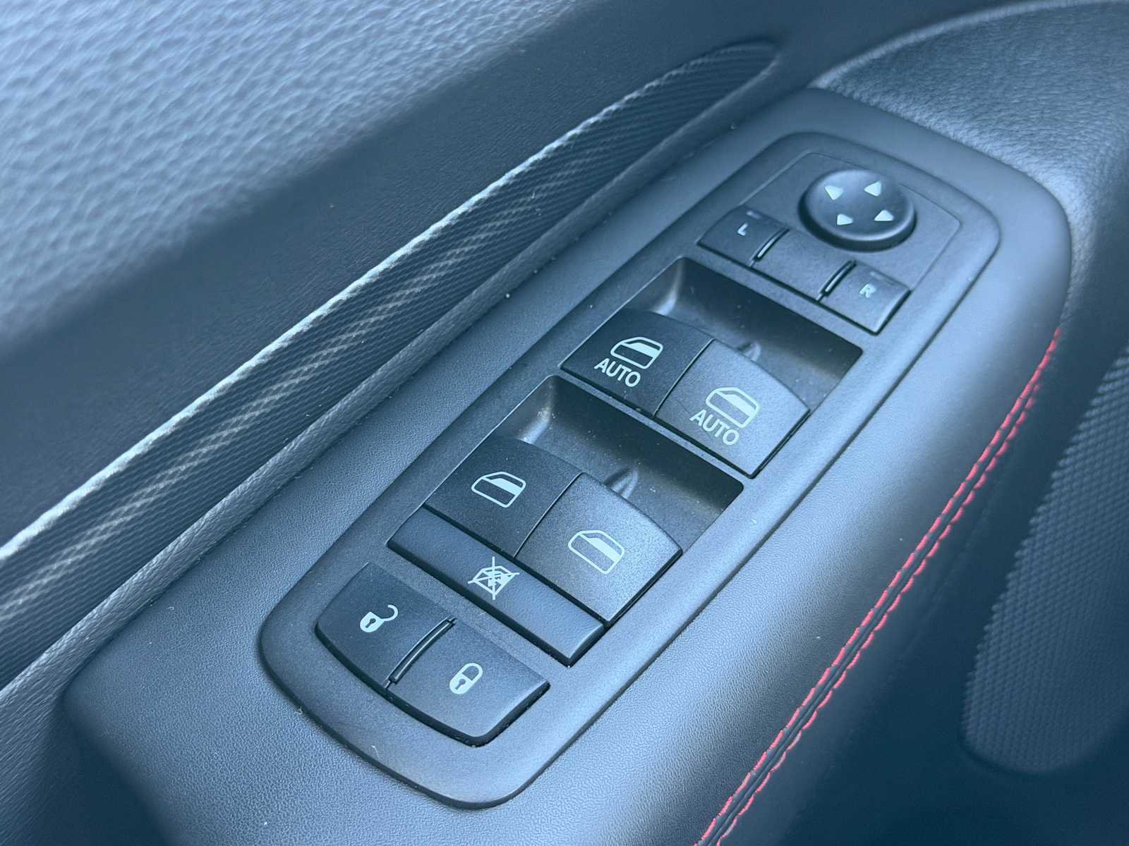 Used 2024 Dodge Durango GT AWD/4WD image 4