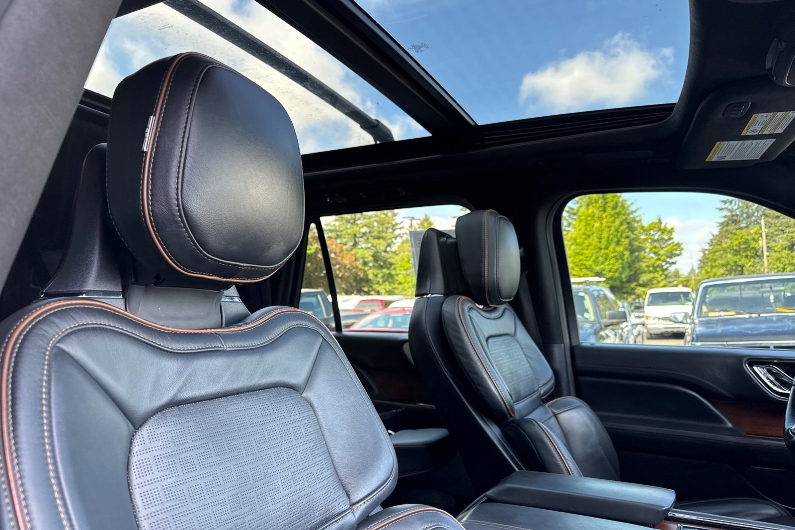 Used 2023 Lincoln Navigator L Black Label AWD/4WD image 18