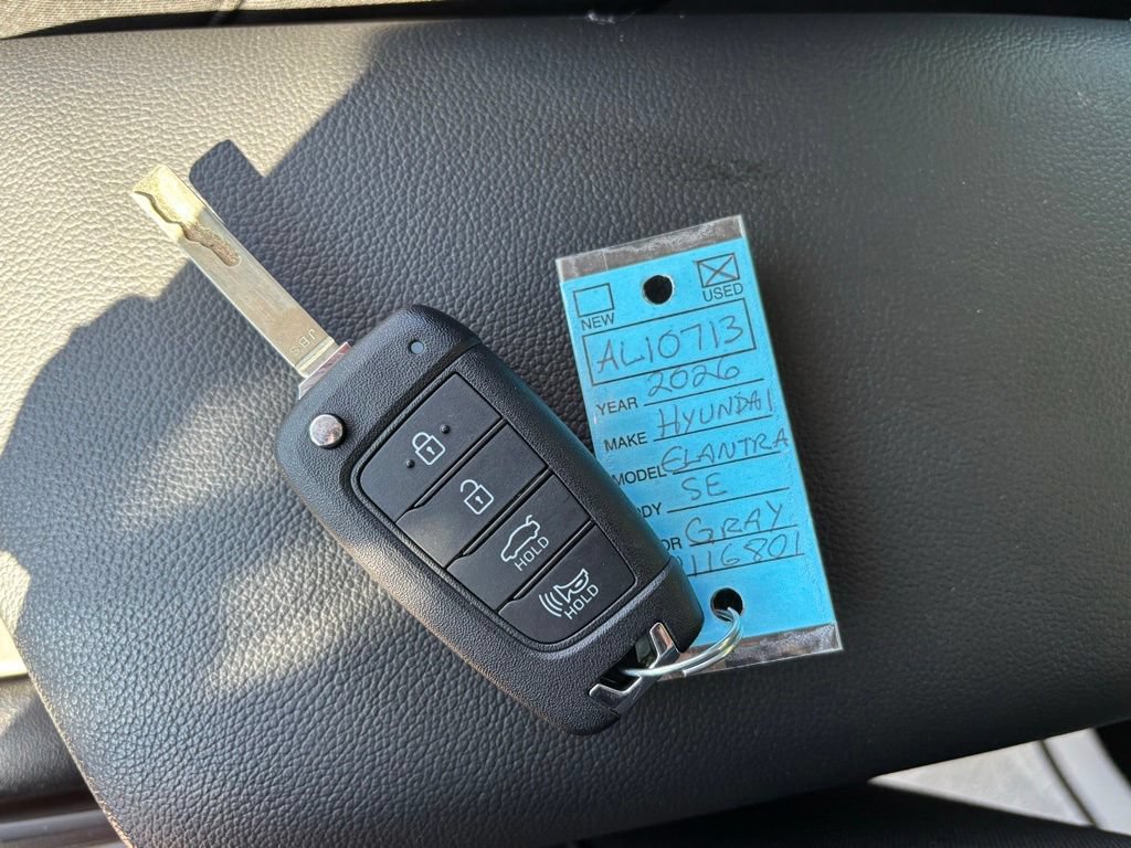 Certified 2026 Hyundai Elantra SE FWD image 30