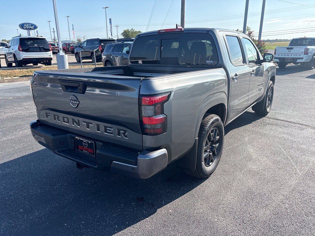 New 2027 Nissan Frontier SV w/ SV Convenience Package RWD image 4