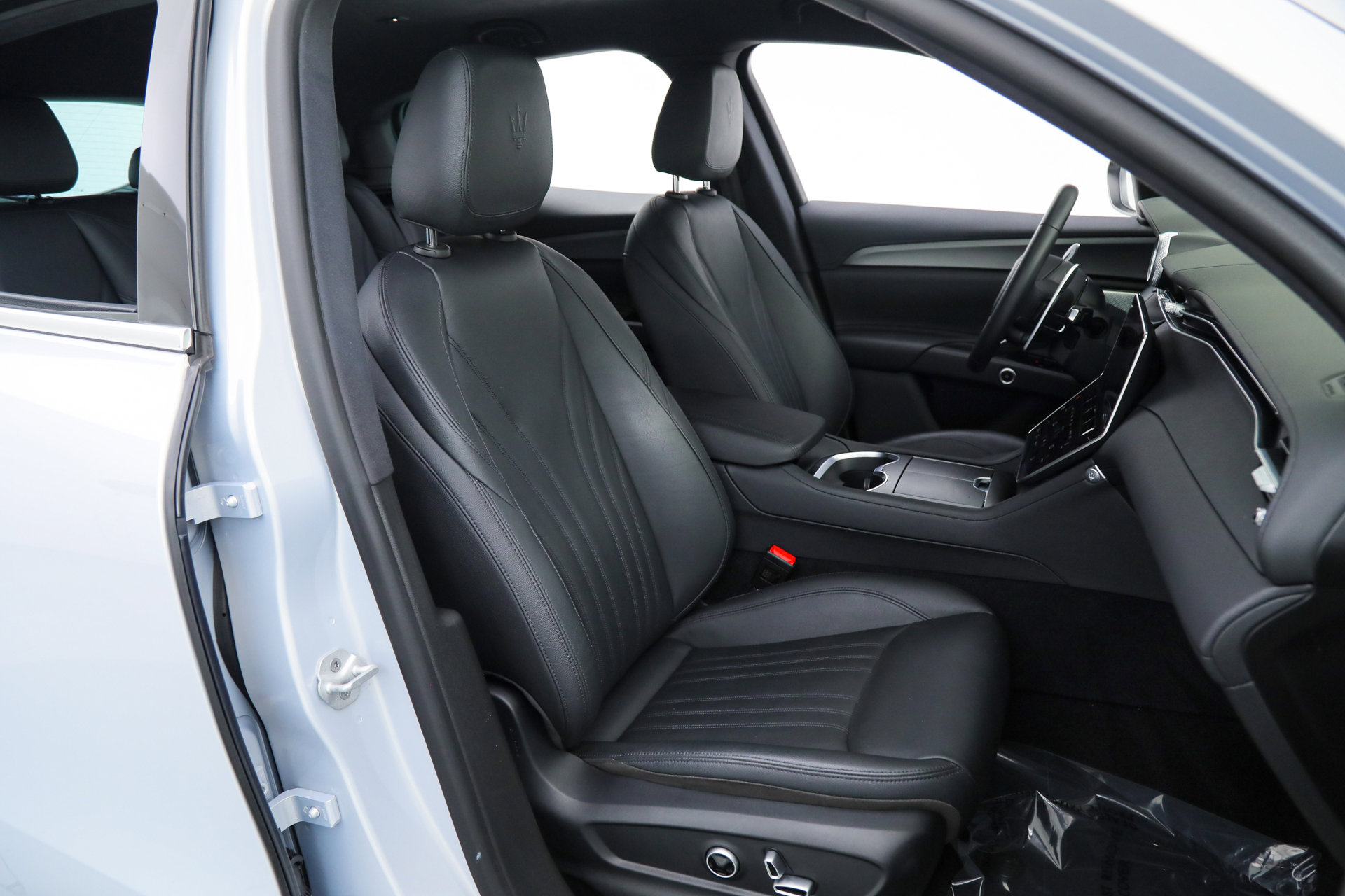 Certified 2023 Maserati Grecale GT image 13