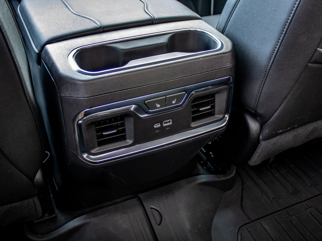 Used 2025 GMC Sierra 1500 SLT w/ SLT Premium Package image 25