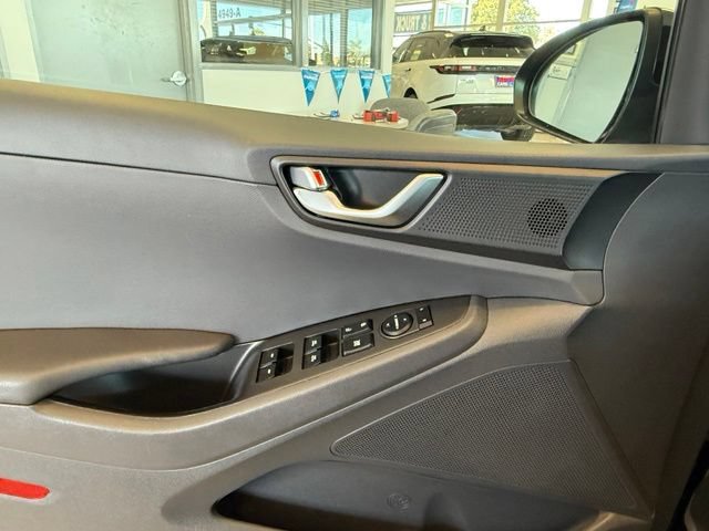 Used 2017 Hyundai Ioniq Limited FWD image 21