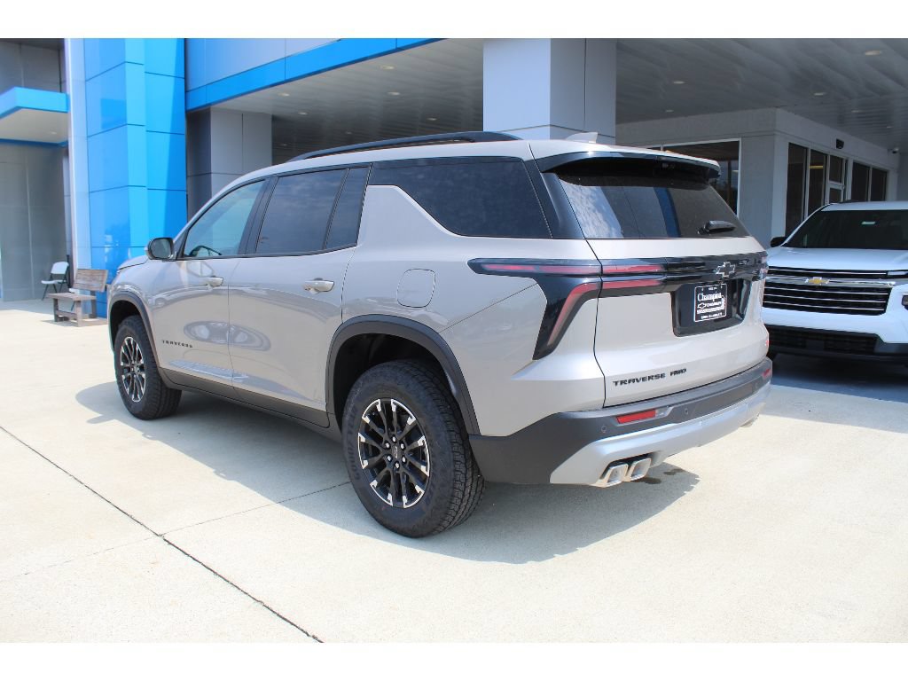 New 2026 Chevrolet Traverse Z71 w/ Driver Confidence Package AWD/4WD image 7