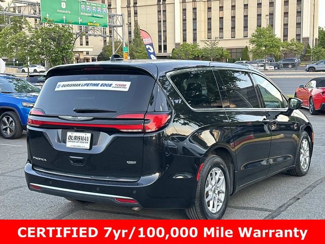 Certified 2023 Chrysler Pacifica Touring-L FWD image 3