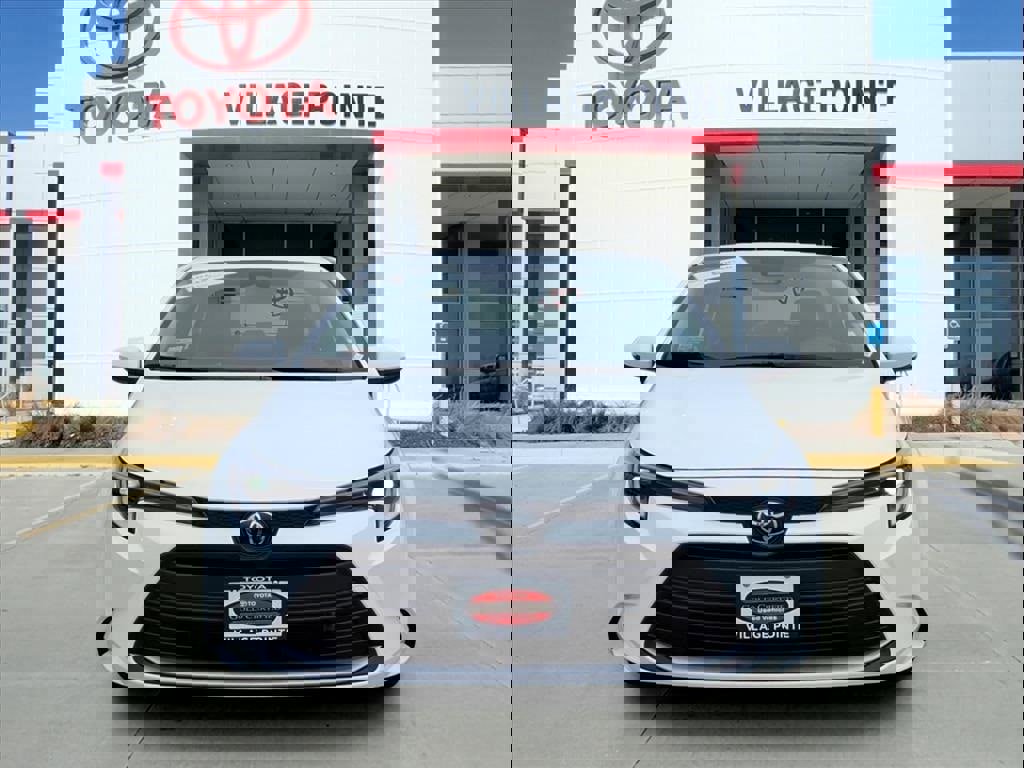 Certified 2026 Toyota Corolla XLE image 9