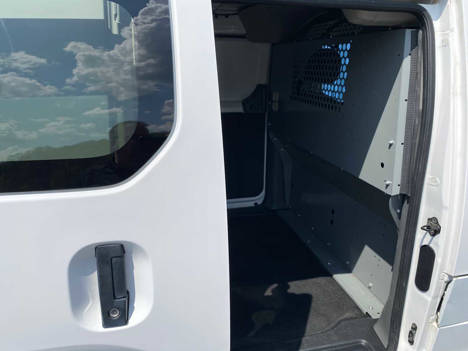 Used 2015 Chevrolet City Express LS FWD image 23