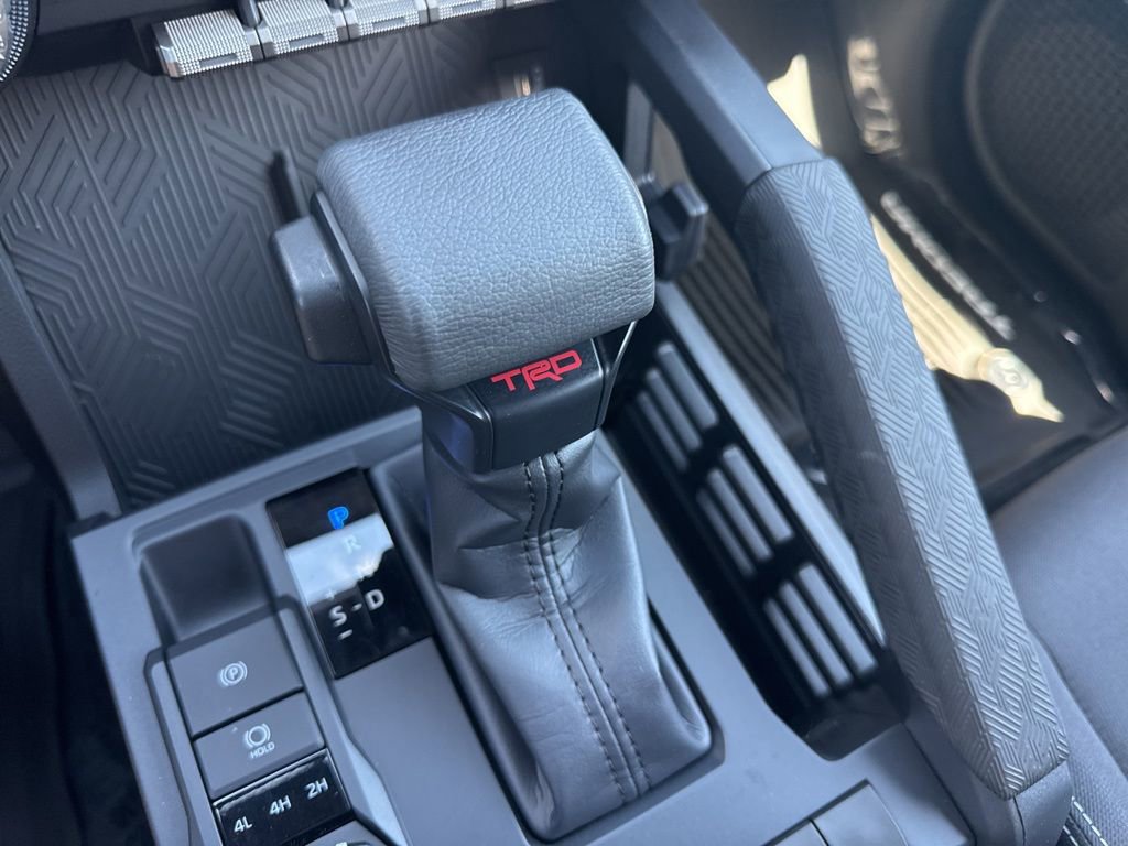 Used 2025 Toyota Tacoma TRD Sport image 16