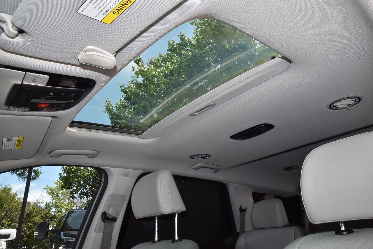 Used 2024 Hyundai Palisade SEL w/ Premium Package image 32