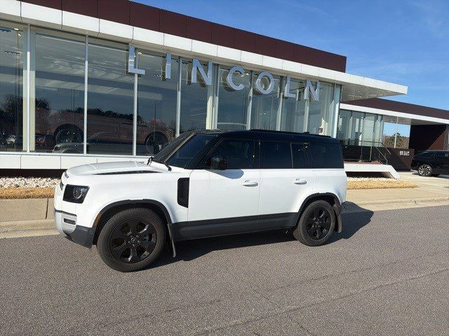 Used 2025 Land Rover Defender 110 S image 3