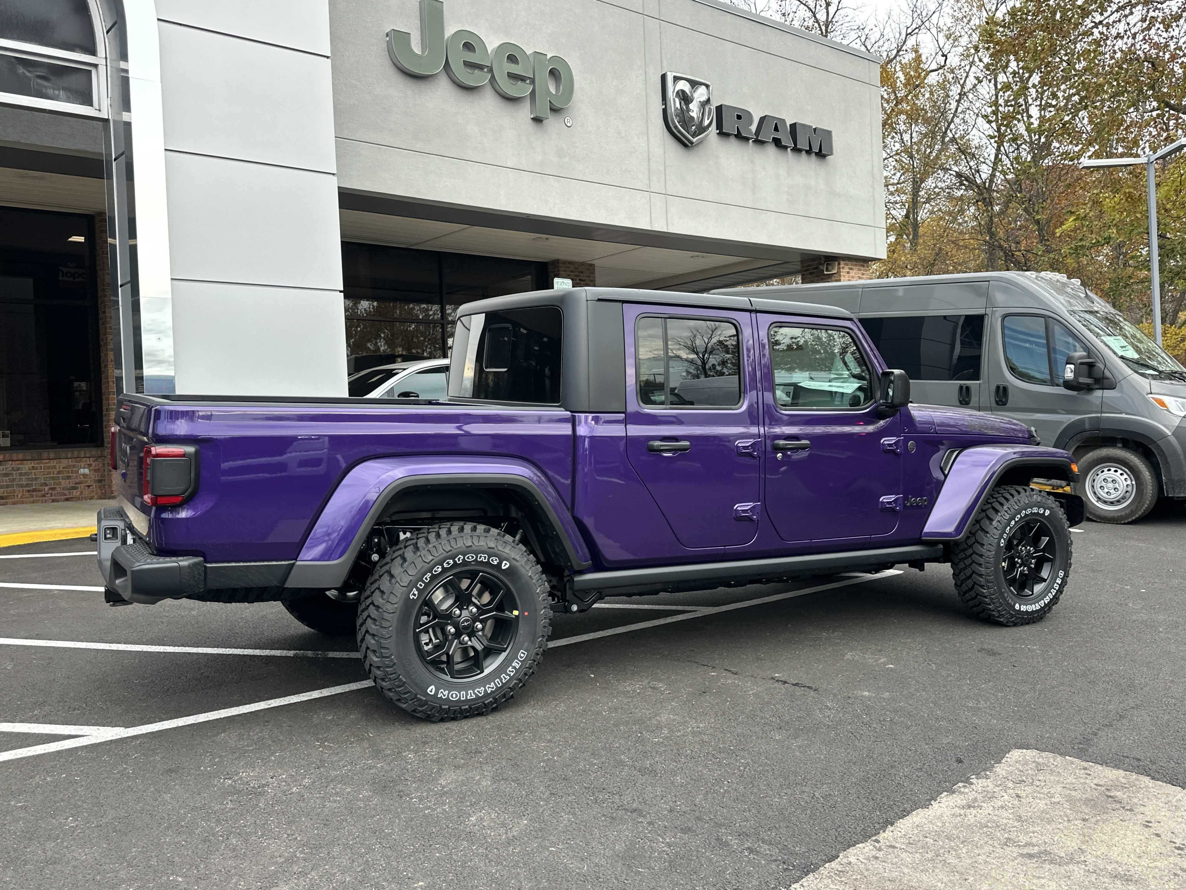 New 2026 Jeep Gladiator Sport AWD/4WD image 15