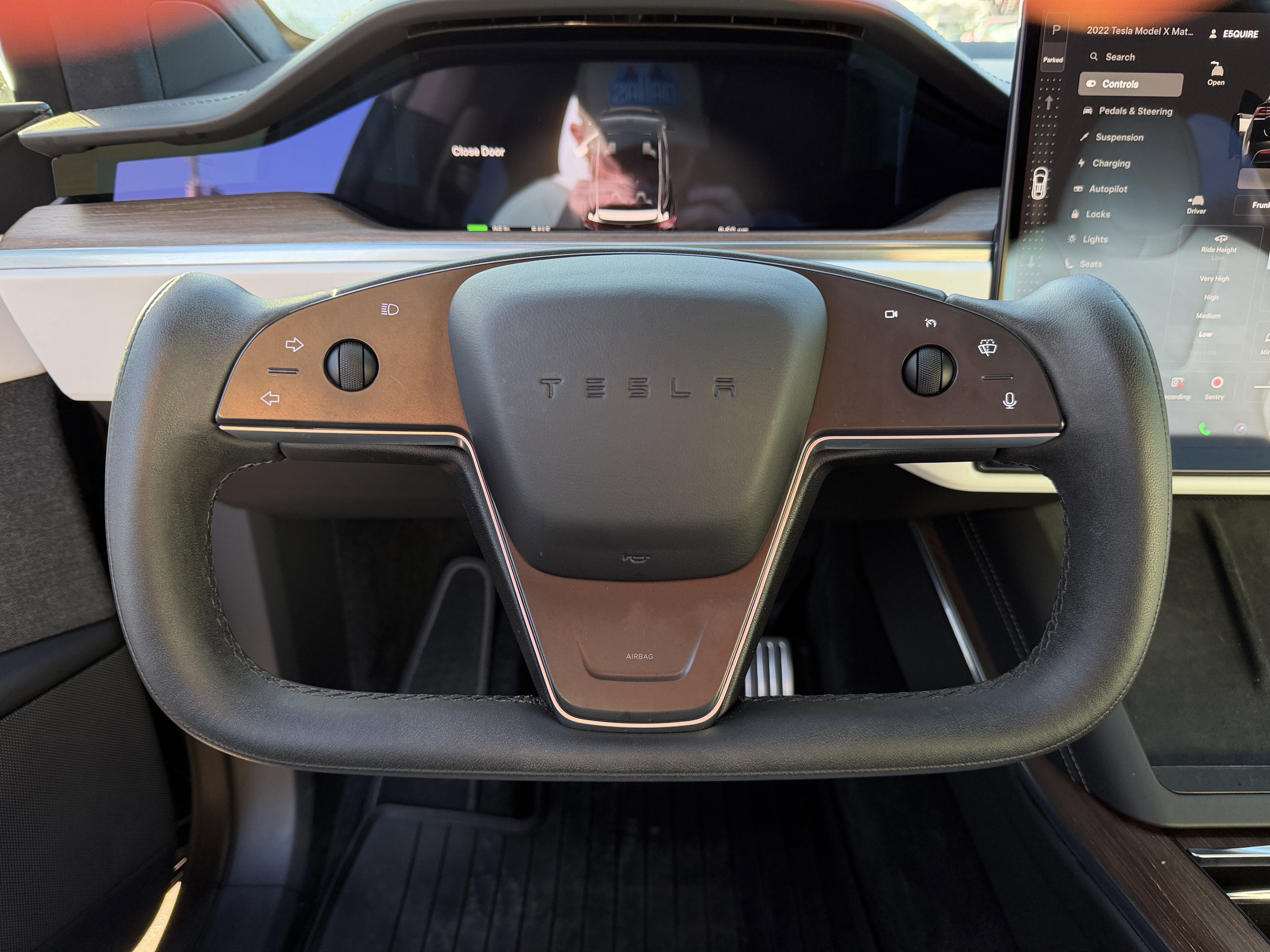 Used 2022 Tesla Model X image 64