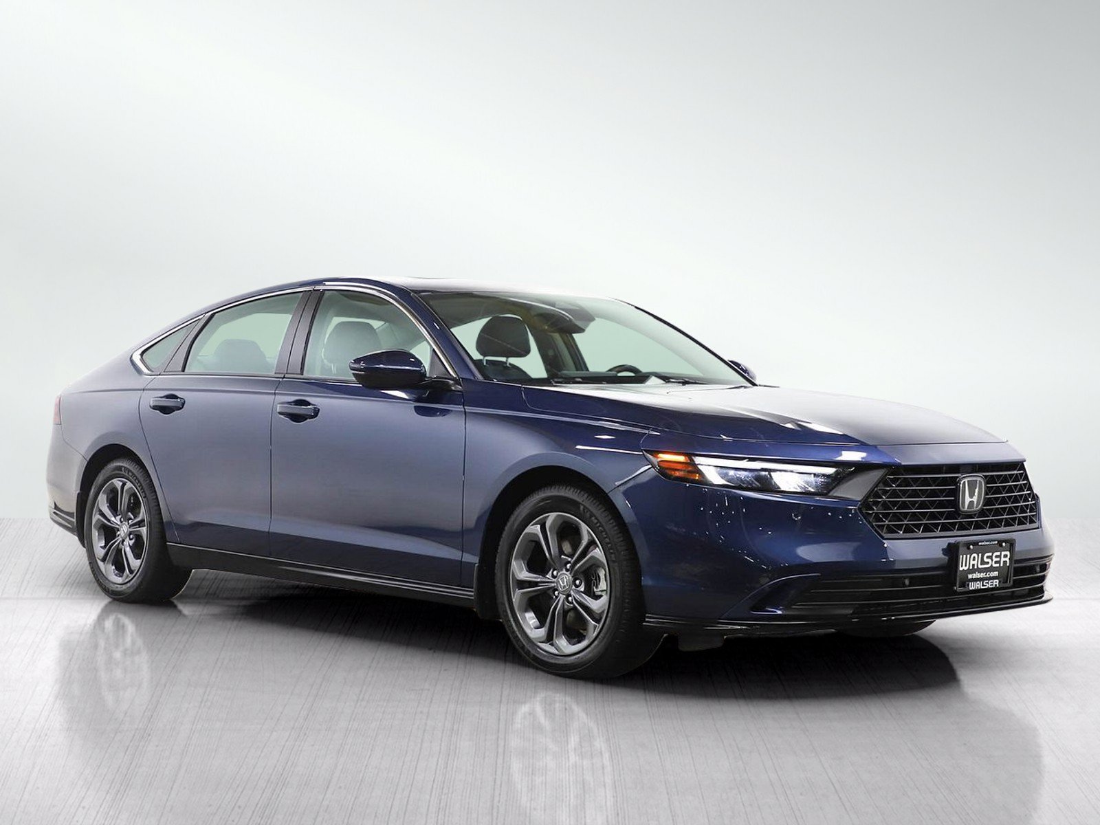 Used 2024 Honda Accord EX-L image 7