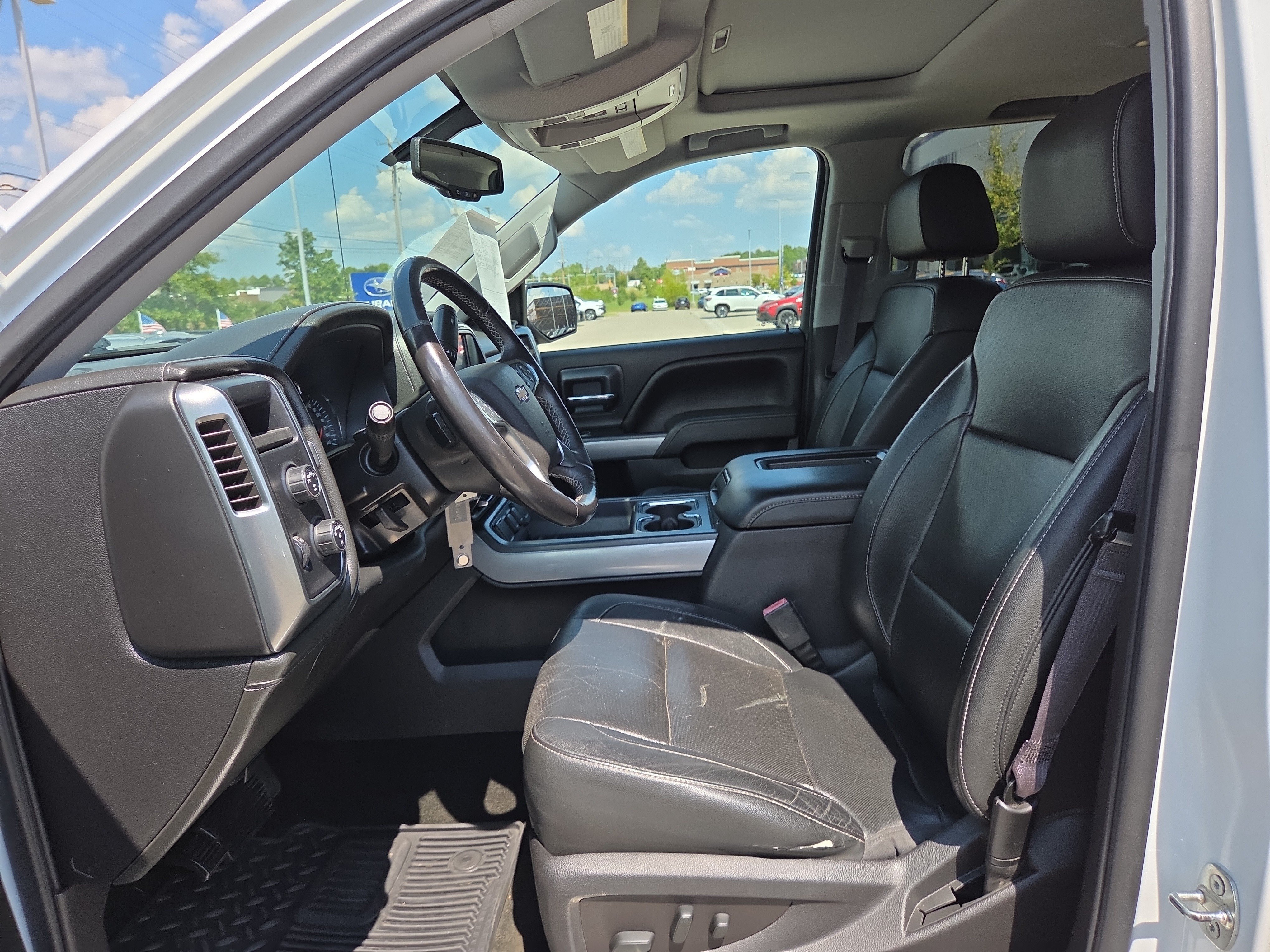 Used 2017 Chevrolet Silverado 1500 LTZ Z71 w/ LTZ Plus Package AWD/4WD image 10