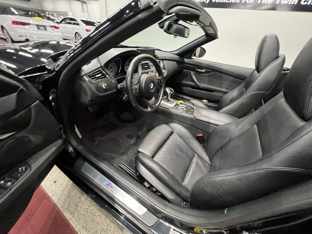 Used 2015 BMW Z4 sDrive35is image 25