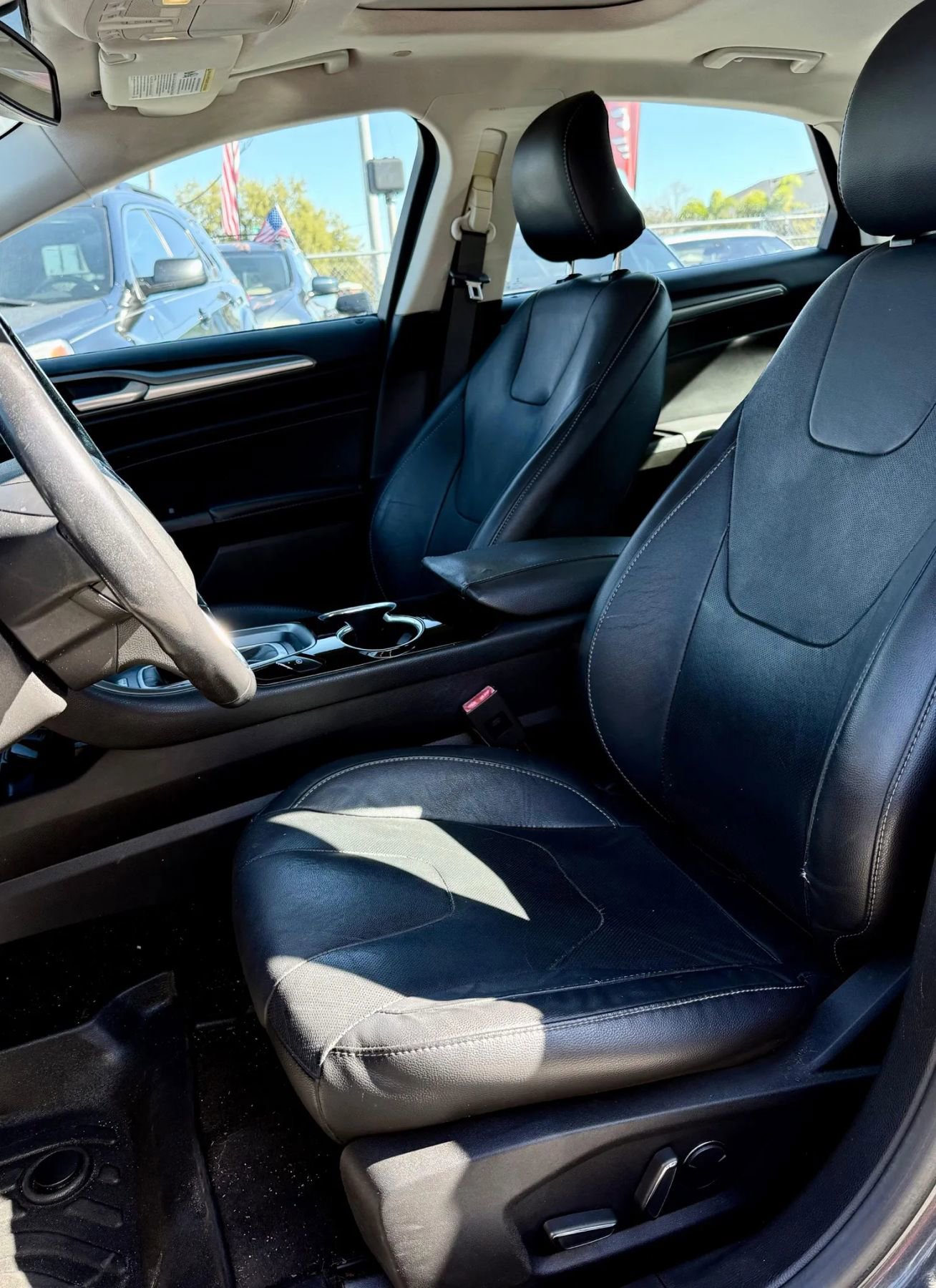Used 2015 Ford Fusion Titanium image 14