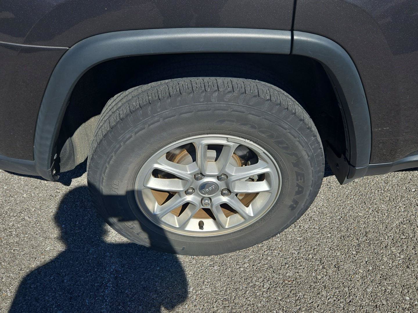 Used 2020 Jeep Grand Cherokee Laredo RWD image 10