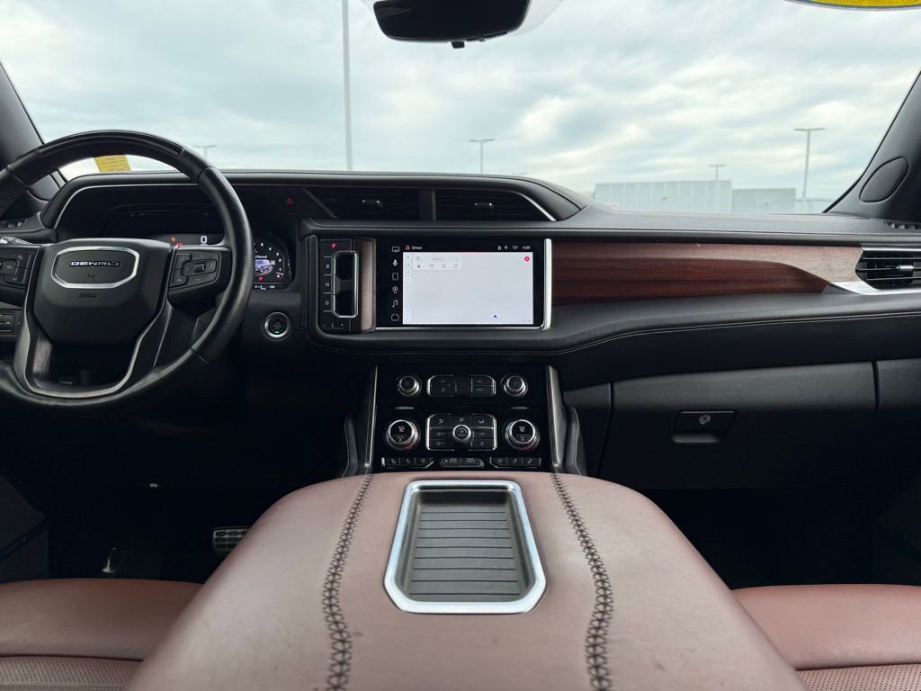 Used 2023 GMC Yukon XL Denali Ultimate image 32