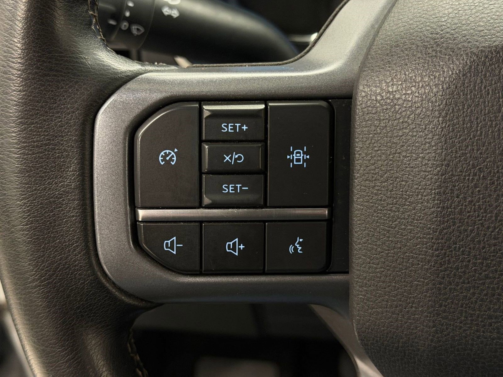 Used 2023 Ford F150 XLT w/ Equipment Group 302A High image 13