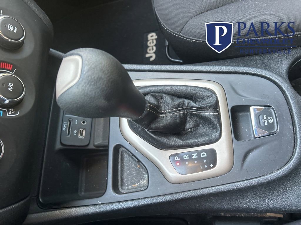 Used 2017 Jeep Cherokee Sport image 18