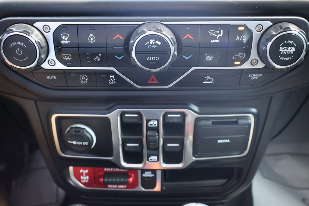 Used 2022 Jeep Gladiator Mojave w/ LED Lighting Group AWD/4WD image 16