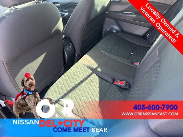 Used 2022 Nissan Kicks SV image 9