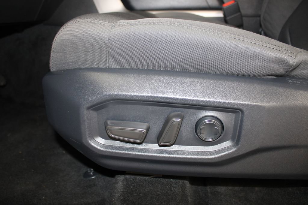Used 2025 Toyota Sequoia SR5 AWD/4WD image 19