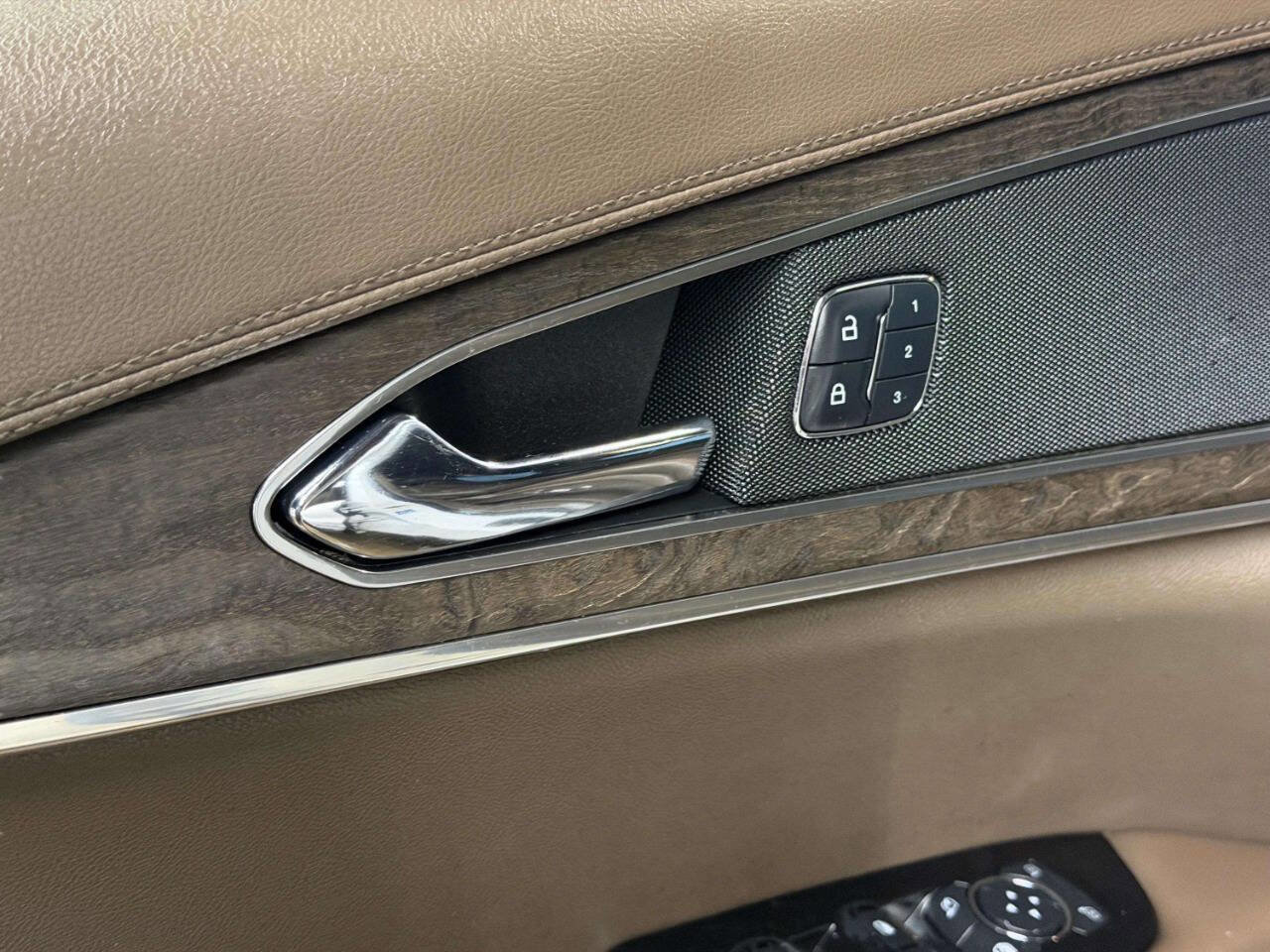 Used 2016 Lincoln MKX Reserve w/ Equipment Group 102A image 15