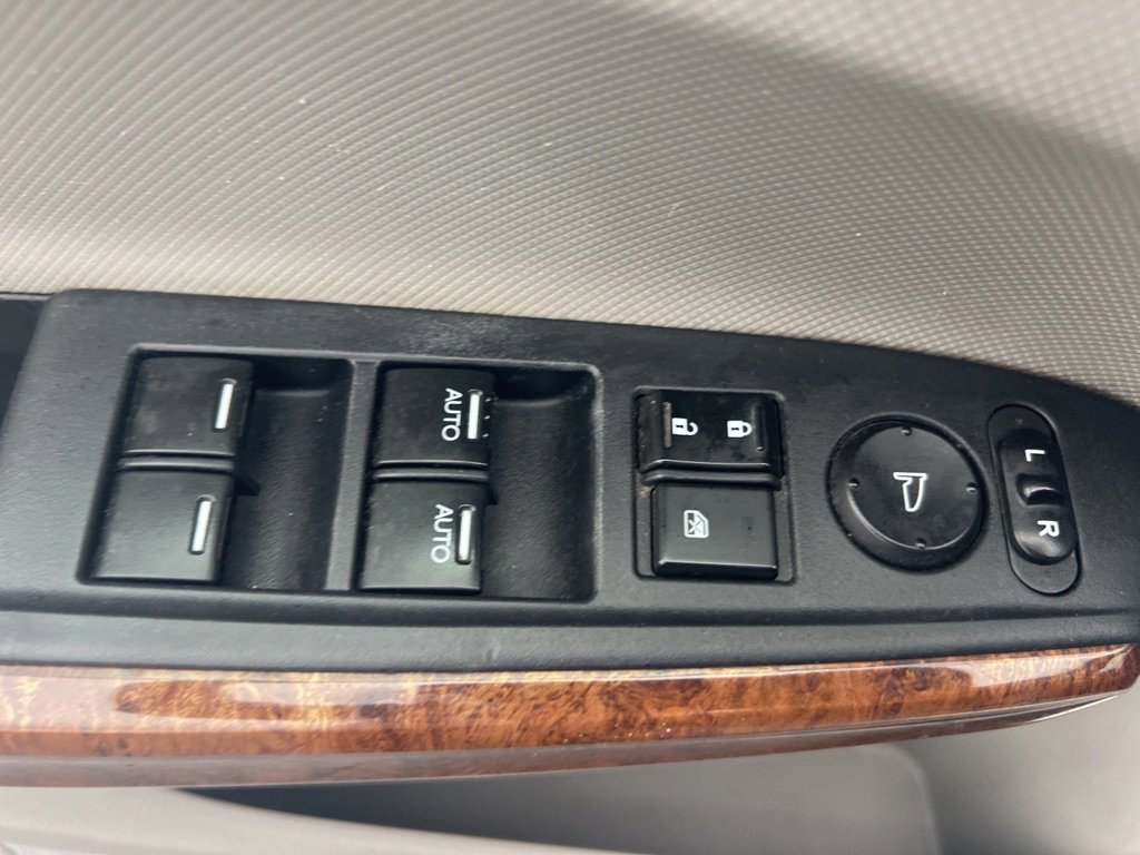 Used 2011 Honda Accord EX image 28