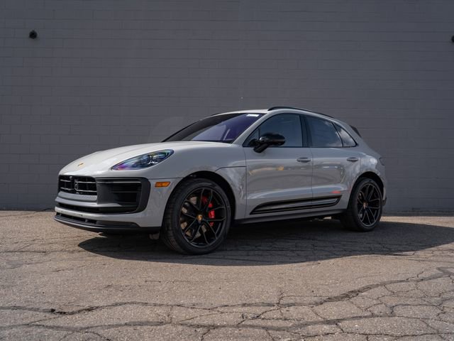 New 2026 Porsche Macan GTS image 1