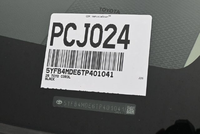 Used 2026 Toyota Corolla LE FWD image 22