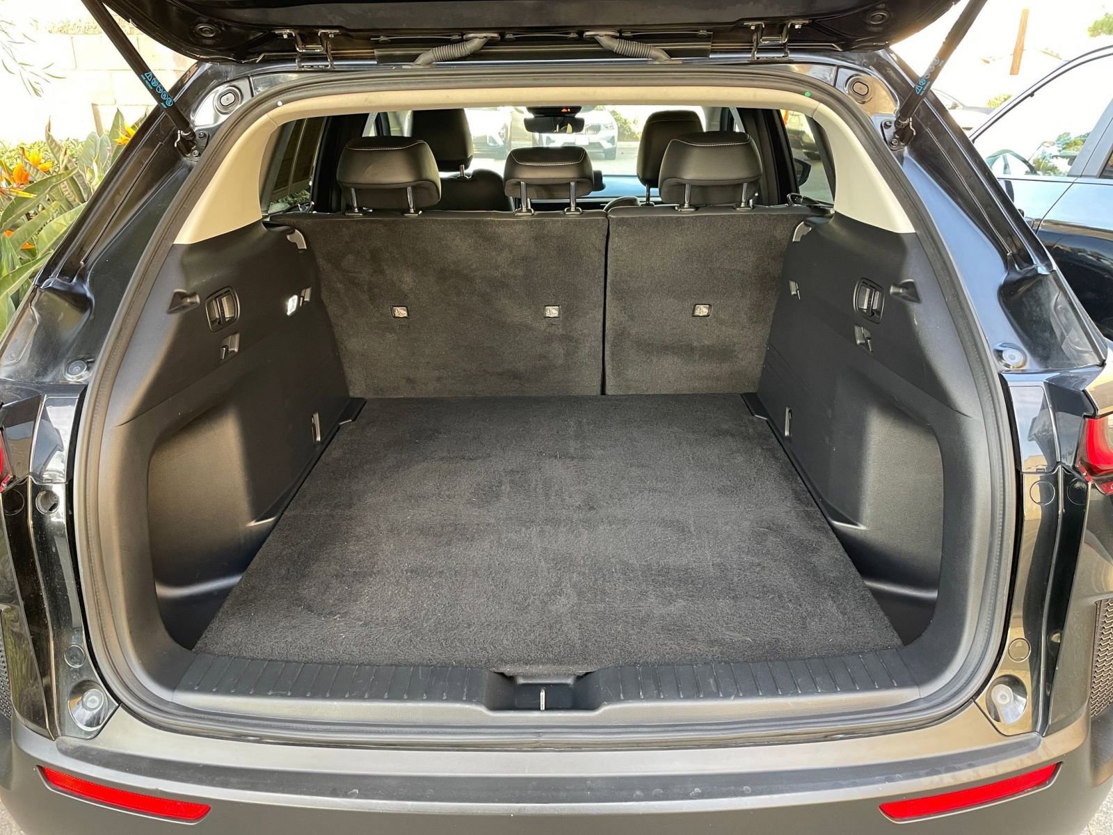 Used 2025 MAZDA CX-50 AWD 2.5 S w/ Select Package image 31