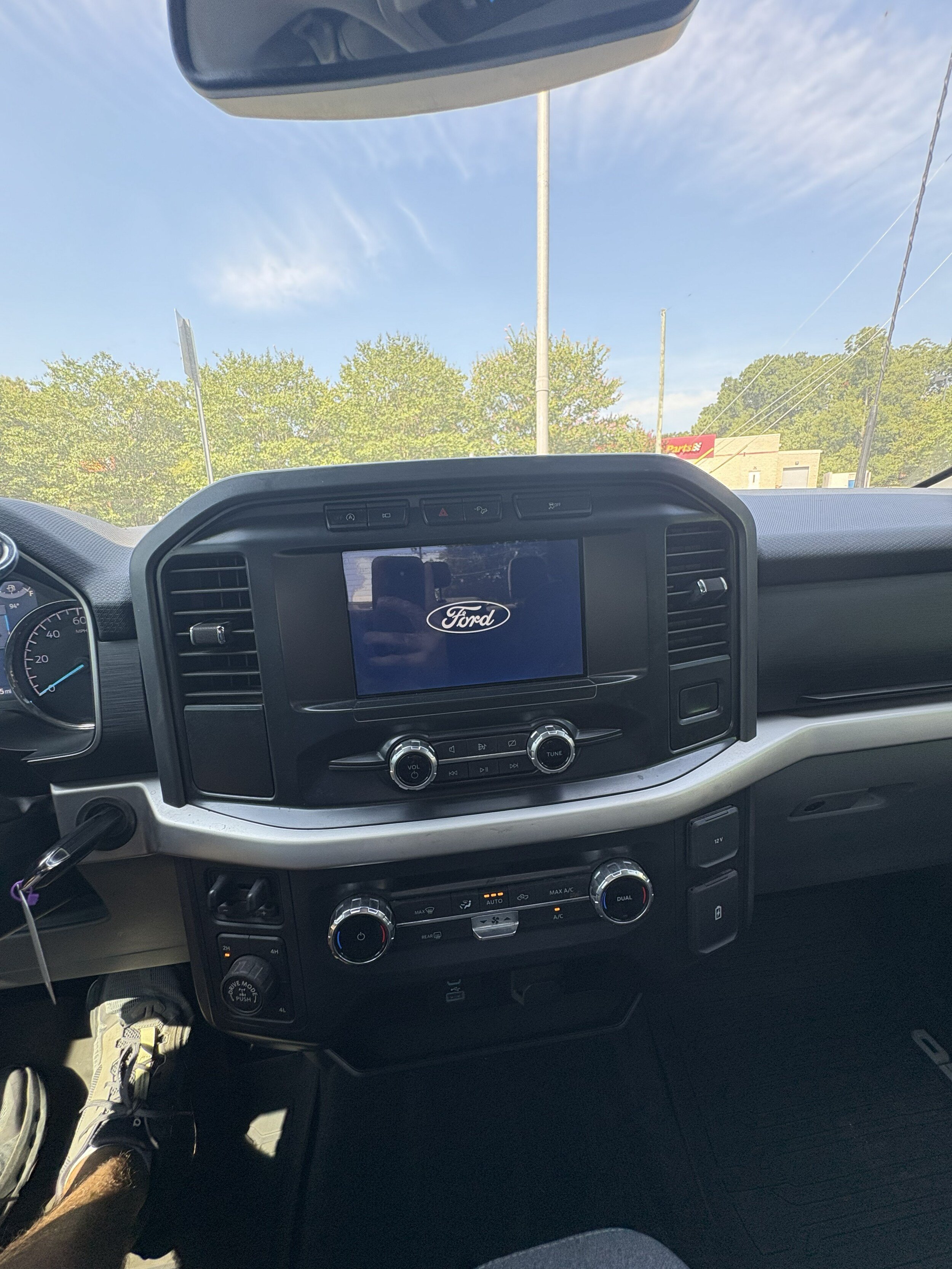 Used 2022 Ford F150 XLT w/ Equipment Group 301A Mid AWD/4WD image 16