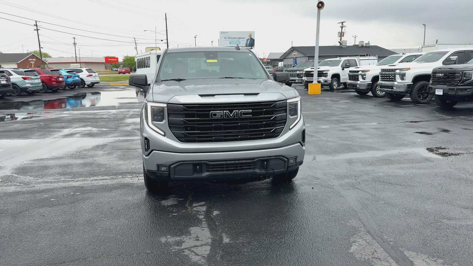 Used 2023 GMC Sierra 1500 Elevation AWD/4WD image 3