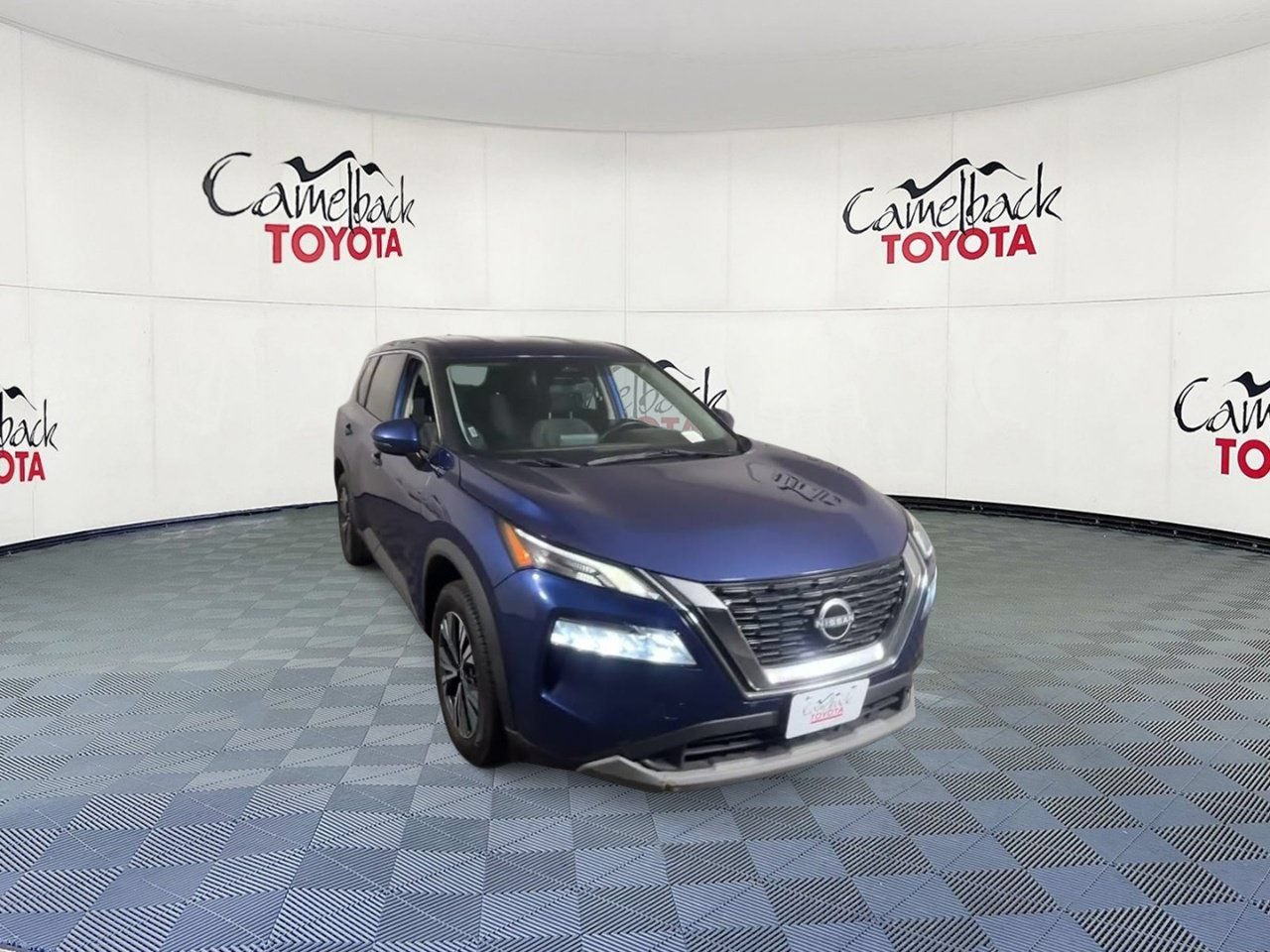 Used 2022 Nissan Rogue SV AWD/4WD image 4