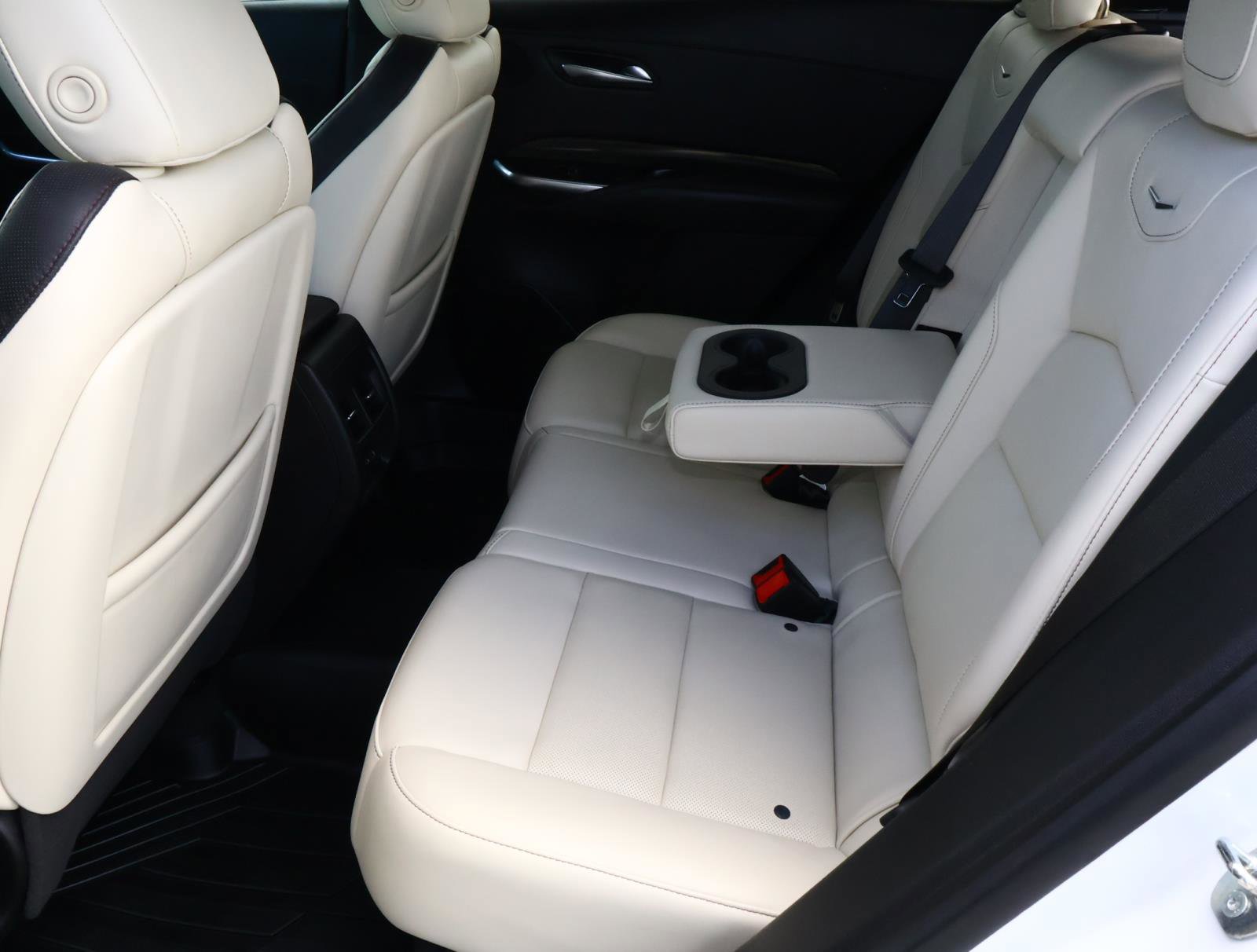 Used 2022 Cadillac XT4 Sport FWD image 26