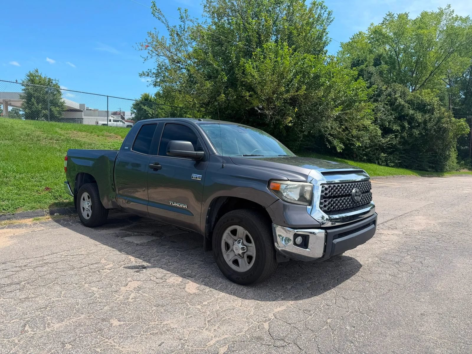 Used 2018 Toyota Tundra SR5 w/ SR5 Upgrade Package