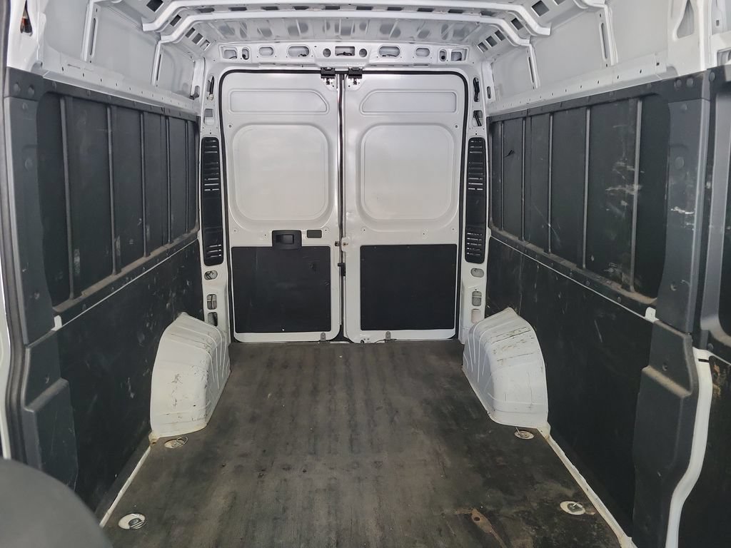 Used 2025 RAM ProMaster 2500 w/ Convenience Group FWD image 21