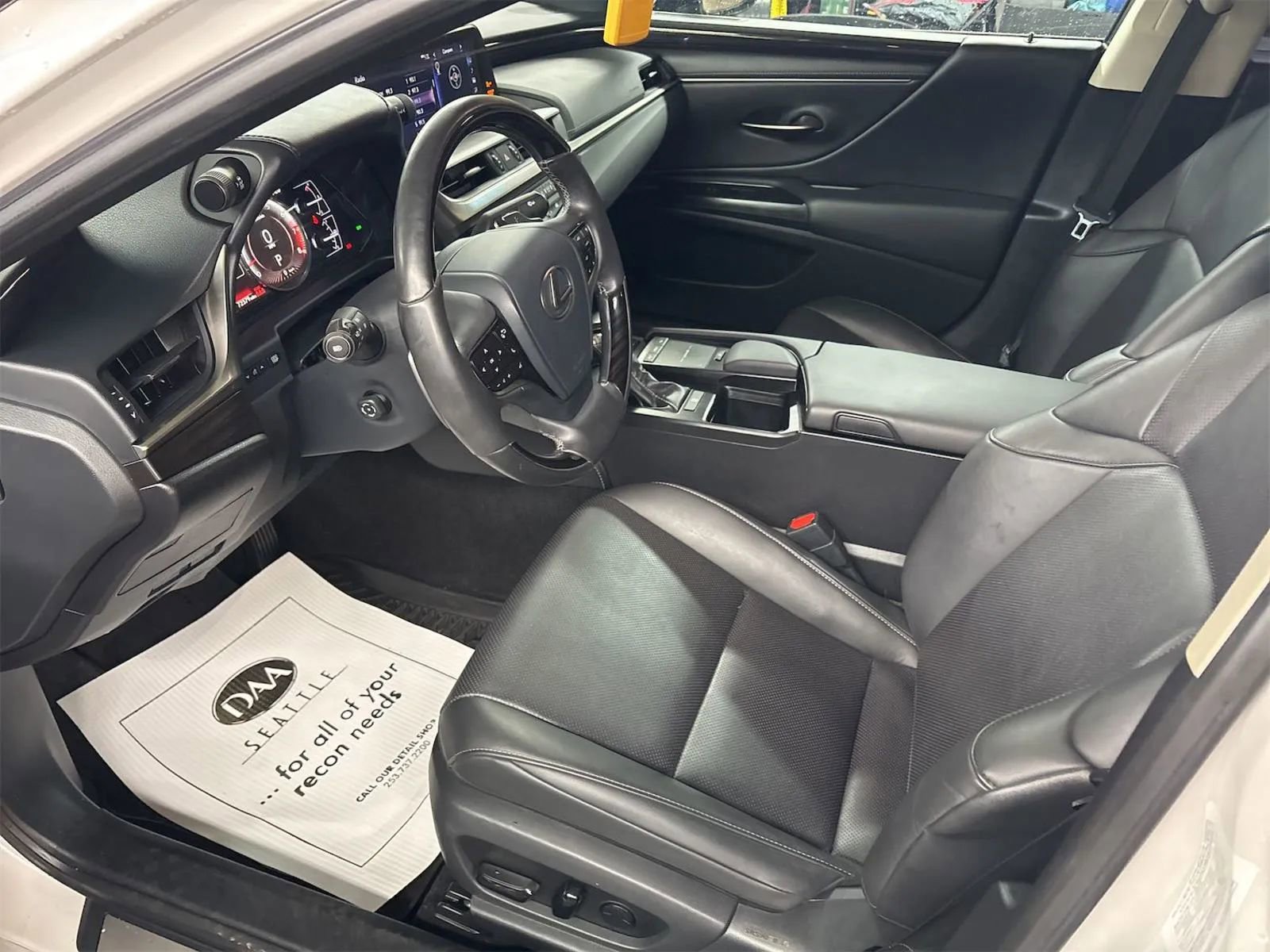 Used 2019 Lexus ES 350 F Sport image 5