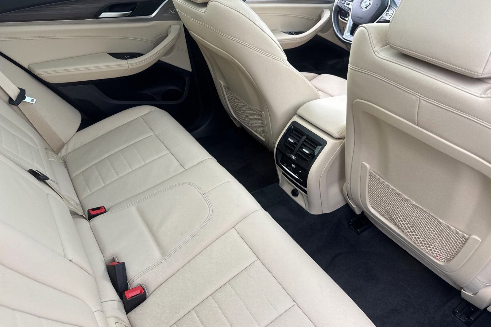 Used 2018 BMW X3 M40i image 29