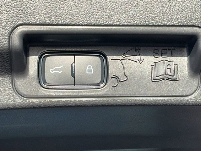 New 2026 Ford Explorer ST-Line w/ ST-Line Street Pack image 19