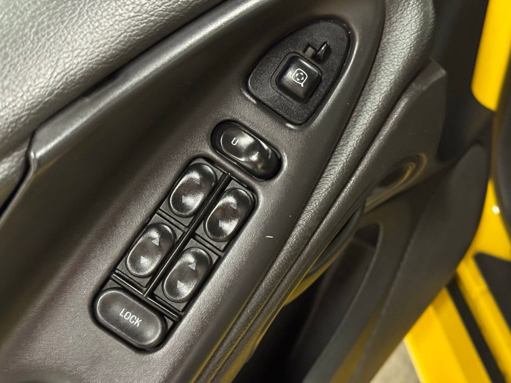 Used 2004 Ford Mustang GT image 20