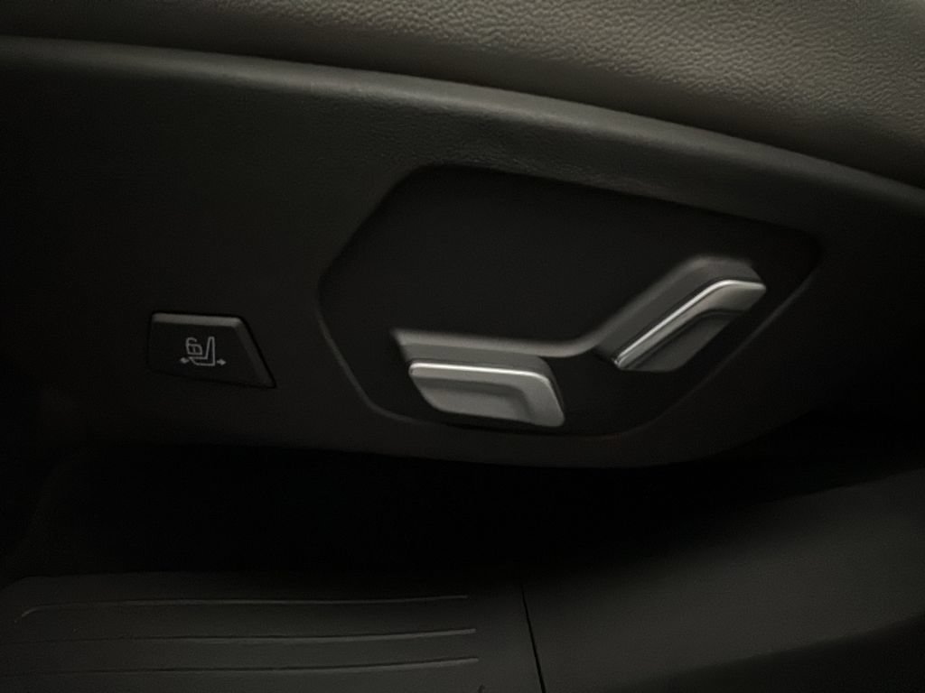 New 2026 Hyundai Santa Fe Limited AWD/4WD image 17