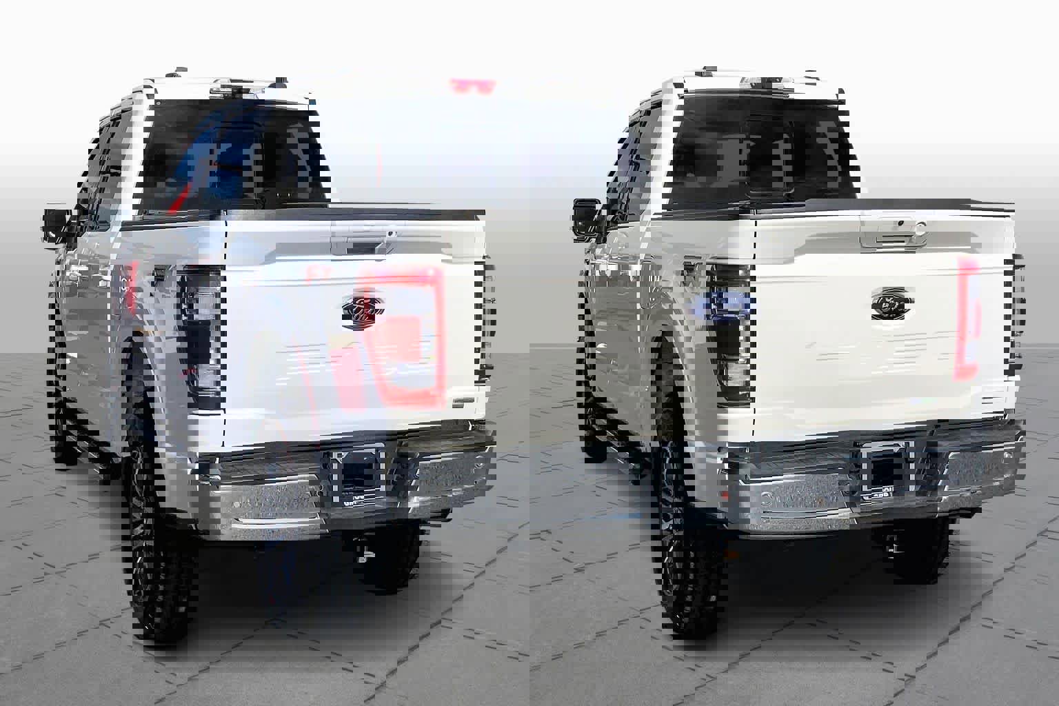 Used 2021 Ford F150 Lariat w/ Trailer Tow Package image 11