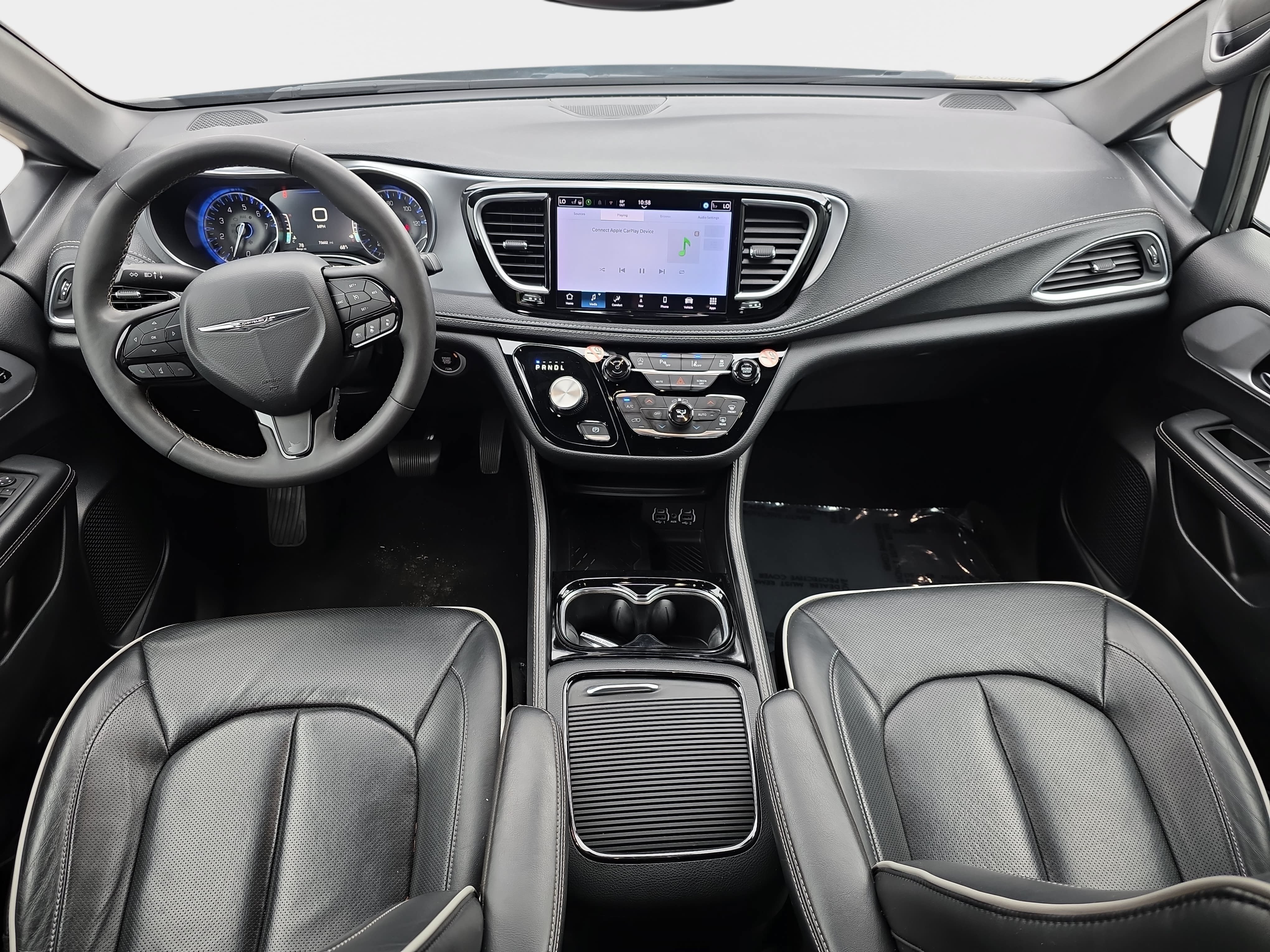 Used 2025 Chrysler Pacifica Limited FWD image 9
