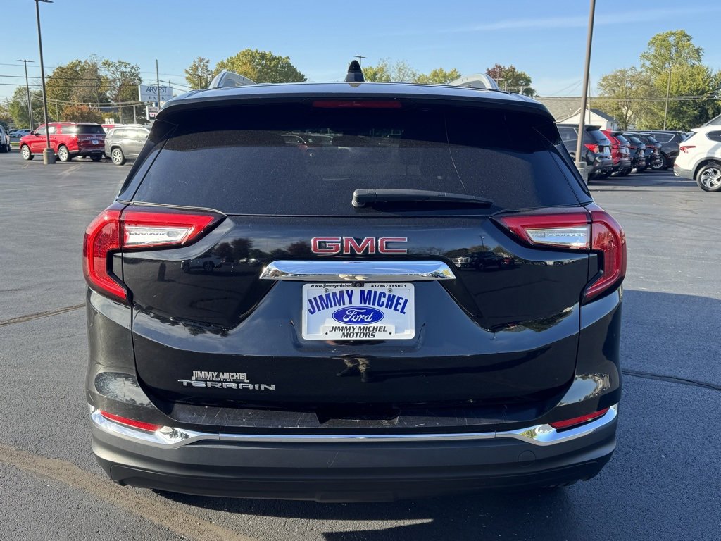 Used 2022 GMC Terrain SLT image 23