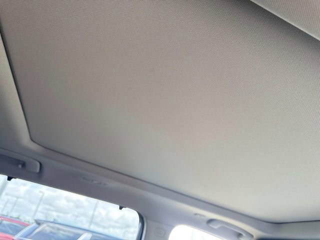 Used 2023 Nissan Rogue Platinum w/ Platinum Premium Package FWD image 16