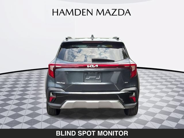 Used 2024 Kia Seltos EX AWD/4WD image 4