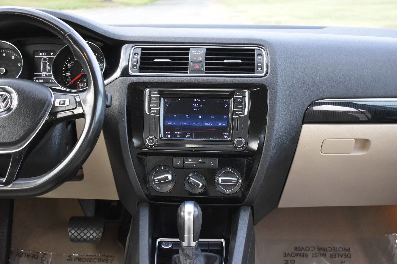 Used 2016 Volkswagen Jetta SEL image 23